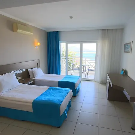 Semesteranläggning (resort) Rexene 4*